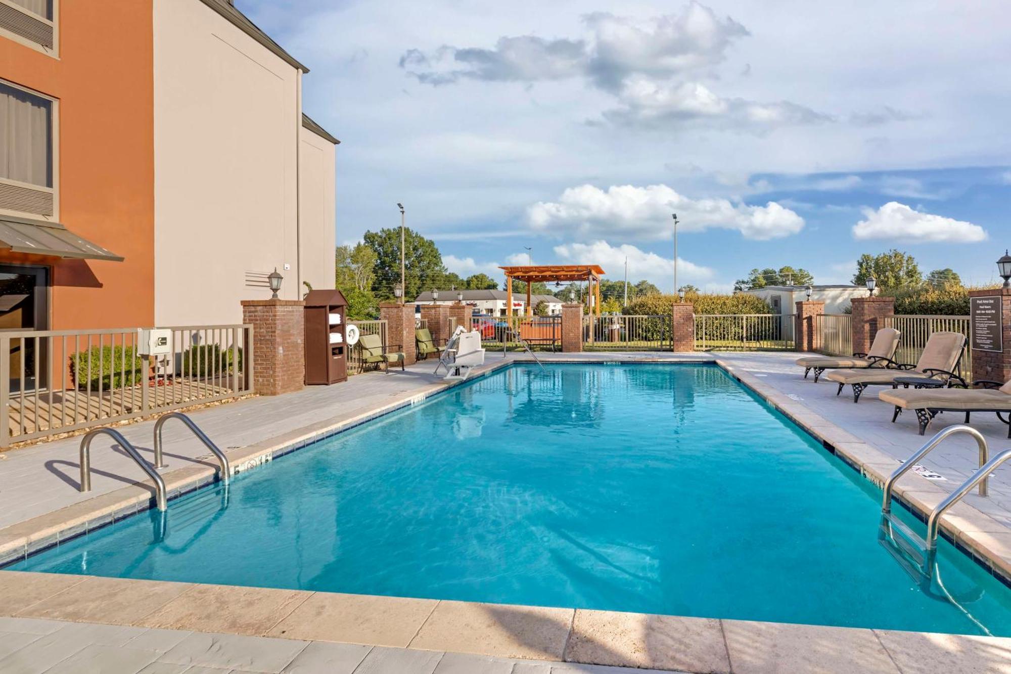 Best Western New Albany Extérieur photo
