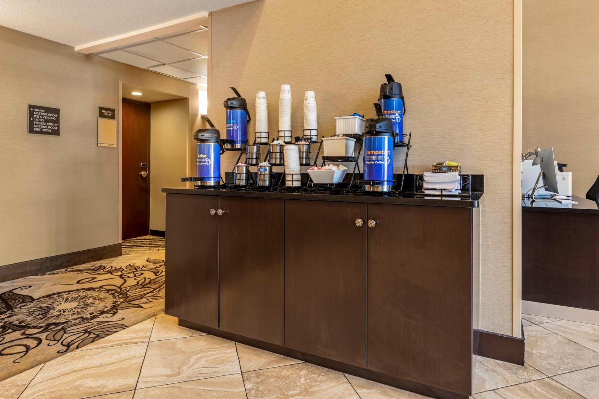 Best Western New Albany Extérieur photo